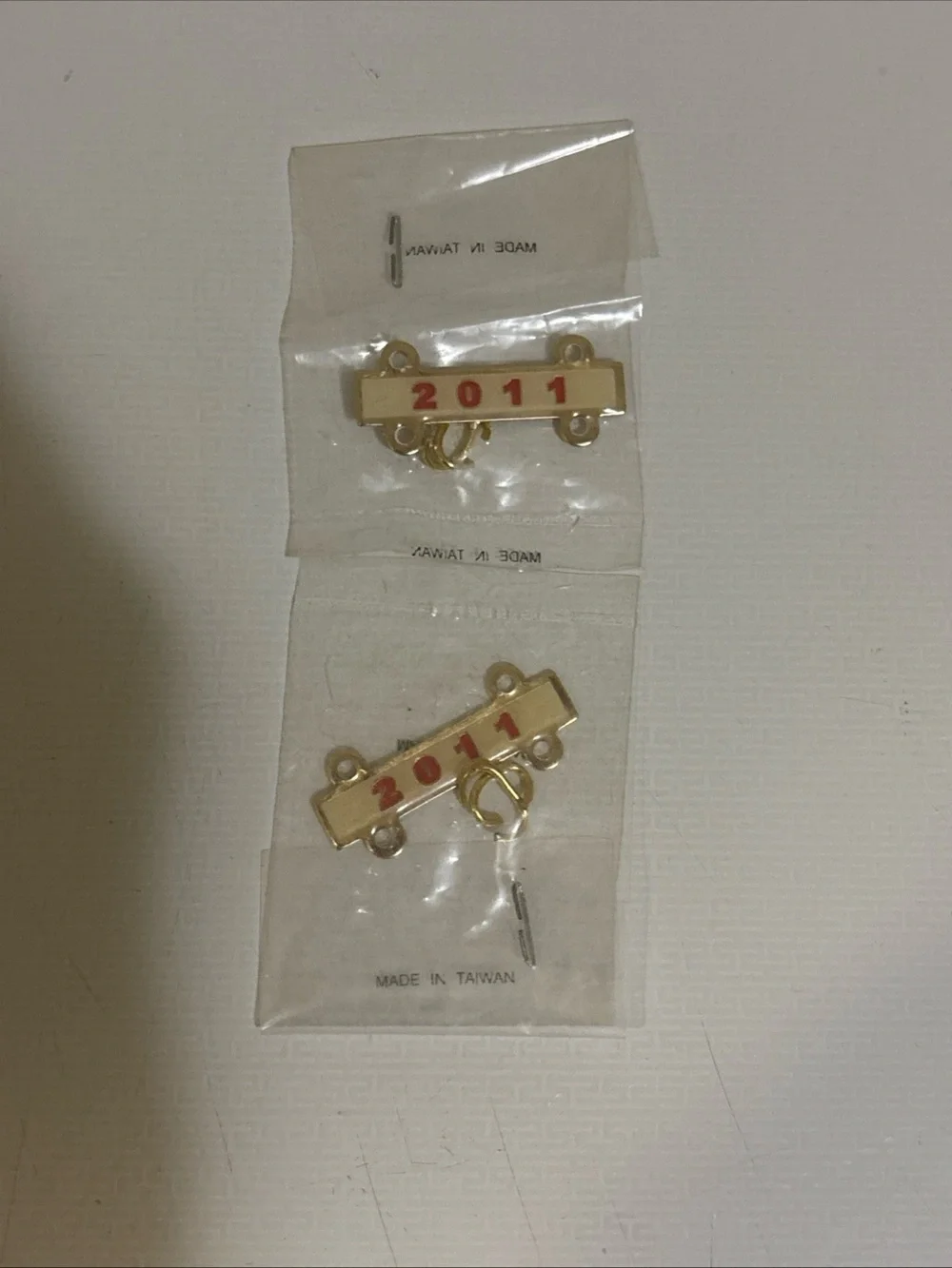 Vintage 2011 Gold Tone Enamel Year Bar Citation Pin Red Infill NIP
